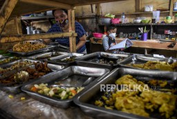 PPKM Kembali Diperpanjang hingga 6 September, Ini Status Level Surabaya Raya