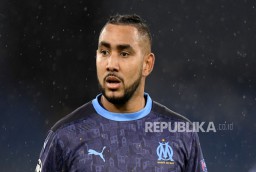 Laga Nice Vs Marseille Dihentikan karena Ricuh, Penonton Kejar Dimitri Payet