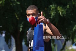 Kylian Mbappe Konfirm Corona, PSG Kritik Federasi Sepak Bola Prancis