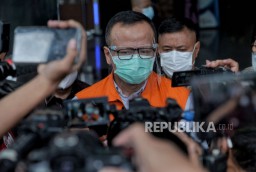 Eks Menteri Kelautan dan Perikanan Edhy Prabowo Didakwa Terima Suap Rp 25,7 M