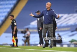 Pep Guardiola Bingung Machester City Telan Kekalahan 9 Kali Musim Ini