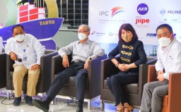 Rayakan Usia Emas, Perusahaan Jasa Angkutan Laut ini Perluas Rute Pelayanan