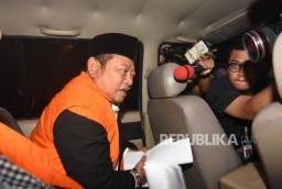KPK Sita Mata Uang Asing dari Rumah Dinas Bupati Saiful Ilah