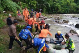 Polisi Selidiki Penyebab Kecelakaan Bus Sriwijaya