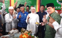 Erick Tohir Sebut Khofifah Pemain Sepak Bola Andalan Tanpa Bola