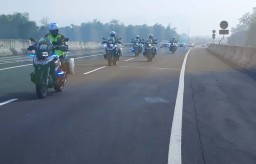 Sambut Natal dan Tahun Baru, Polisi & Jasa Marga Survei Jalan Tol
