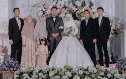 Kisah Sukses Eks Kepala DKRTH Surabaya Bisnis Kain dan Hijab hingga Ekspor