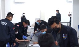 Kantor Pinjol Ilegal di Surabaya Digerebek, 13 Orang Diamankan