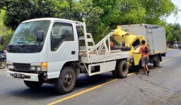 Tiga Kendaraan Terlibat Kecelakaan di Pasuruan, Empat Orang Terluka