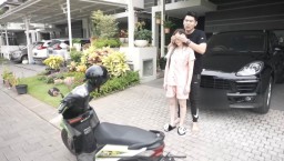 Mengenal Andy Sugar, Youtuber Surabaya yang Terkenal Jahil