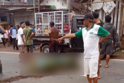 Motor Terjatuh Usai Senggol Mobil Boks di Malang, Pelajar Tewas