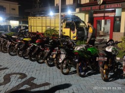 Razia Balap Liar di Mojokerto, 74 Motor Disita