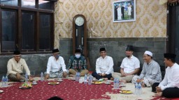 KH Mutawakkil Ungkap Kedekatan Ponpes Hasan Genggong dengan Prabowo
