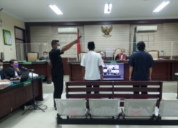 Ajudan Bupati Nganjuk Nonaktif Akui Terima Uang untuk Beli Mobil dan Foya-foya