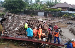 Tiga Rumah di Kota Batu Diterjang Banjir Bandang, Dua Warga Dilaporkan Hilang