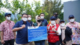 Satgas Bencana BUMN Jatim Salurkan Bantuan Korban Bencana Banjir Bandang