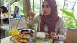 Mencicipi Belut Blukuthuk, Kuliner Unik Bojonegoro di Tengah Area Persawahan