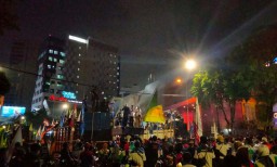 Sempat Blokade Jalan Basuki Rahmat Surabaya, Massa Buruh Bubarkan Diri