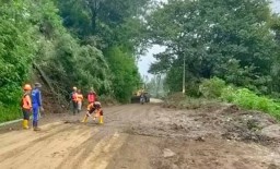 Pasca Longsor, Jalan Menuju Bromo Melalui Sukapura Dibuka