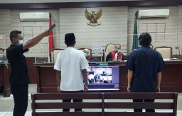 Bupati Nganjuk Nonaktif Disebut Bersama Kajari saat Ditangkap