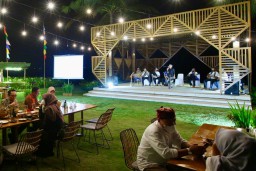 Seru! Bupati Banyuwangi: Hibur Wisatawan Sekaligus Berdayakan Seniman