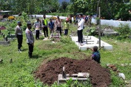 Ngaku Dengar Bisikan Gaib, Seorang Suami di Ponorogo Bongkar Makam Istrinya Lagi