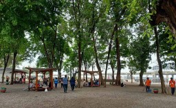 Wisata Pantai Kenjeran Surabaya Kembali Dibuka, Pengunjung Dilarang Bawa Tikar