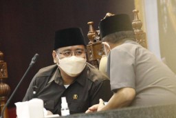 Anwar Sadad Sesalkan Pengesahan APBD Jatim Meleset dari Tanggal Keramat