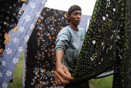 Sejarah Munculnya Batik Ningrat Lasem yang Tersohor