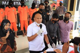 Pilihan Pembaca:  Pria Coba Setubuhi Keluarganya hingga Motor Plat Merah Ngurir