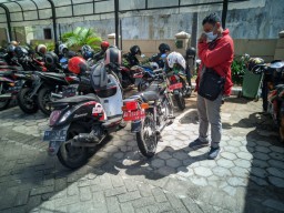 868 Kendaraan Dinas Ponorogo Menunggak Pajak