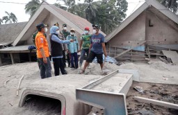 Khofifah Beberkan Skema Tanggap Darurat Erupsi Gunung Semeru