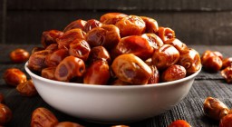 Kaya Manfaat, Jangan Konsumsi Kurma saat Ramadan Saja
