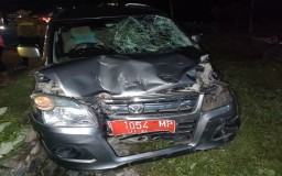 Mobil Dinas Pemkab Probolinggo Tabrak Pemotor, Dua Korban Terluka
