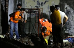 Pekerja Bangunan asal Mojokerto Tewas Tertimpa Tembok di Surabaya