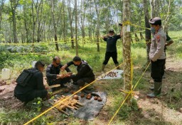 Tim Gegana Polda Jatim Ledakkan 70 Mortir Bulat Temuan Warga di Banyuwangi