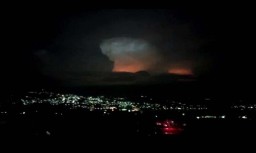 Asap Merah Disertai Kilat di Atas Gunung Welirang, Ini Penjelasan BMKG dan BPBD