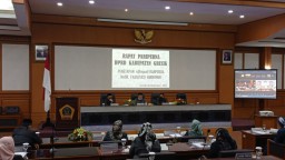 DPRD Gresik Sahkan Perda Pembetukan Desa Wisata hingga OPD