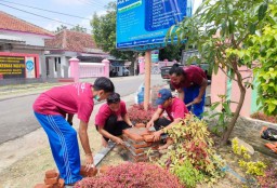 Sederet Kegiatan Fakultas Hukum UWKS saat Pengmas di Nganjuk