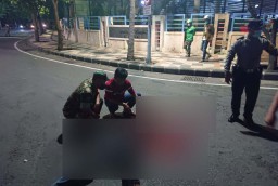 Diduga Dibacok, Pria di Surabaya Ditemukan Bersimbah Darah