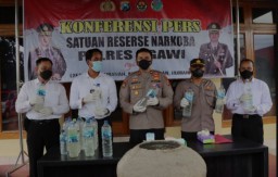Gerebek Dua Rumah di Ngawi, Polisi Sita 3.000 Liter Arak Jowo