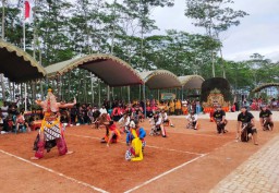 FIB Untag Surabaya Gelar Program Matching Fund di Ponorogo