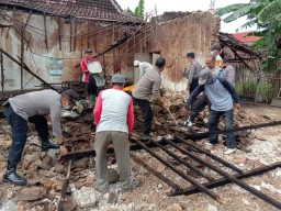 Rumah Janda di Magetan Ambruk Rata dengan Tanah