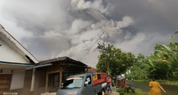 Semeru Erupsi, BNPB: 13 Warga Meninggal Dunia, 2 Teridentifikasi