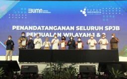 Petrokimia Gresik Bersama Distributor Tandatangani SPJB Pupuk Subsidi 2022