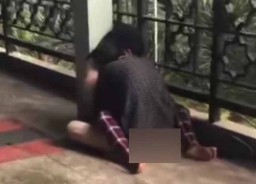 Polisi Bina Sepasang Remaja yang Tertidur Berpelukan di Alun-alun Gresik