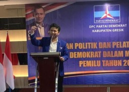 Emil Dardak Ajak Kader Demokrat di Gresik Sukseskan Pemilu 2024