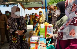 Ning Ita Siap Fasilitasi Modal dan Pemasaran Wirausaha Baru Inkubasi