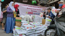 Foto: Antusiasme Warga Gedung Setan Sambut Imlek 2022
