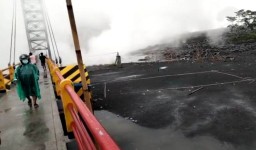 Banjir Lahar Dingin Terjang Wilayah Kaki Gunung Semeru